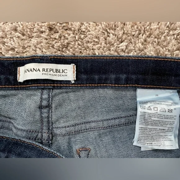 Banana Republic Skinny Ankle Jean - Picture 3 of 5